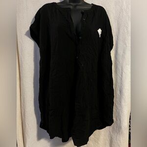 NWT Old Navy Women's Black Button-Up Top